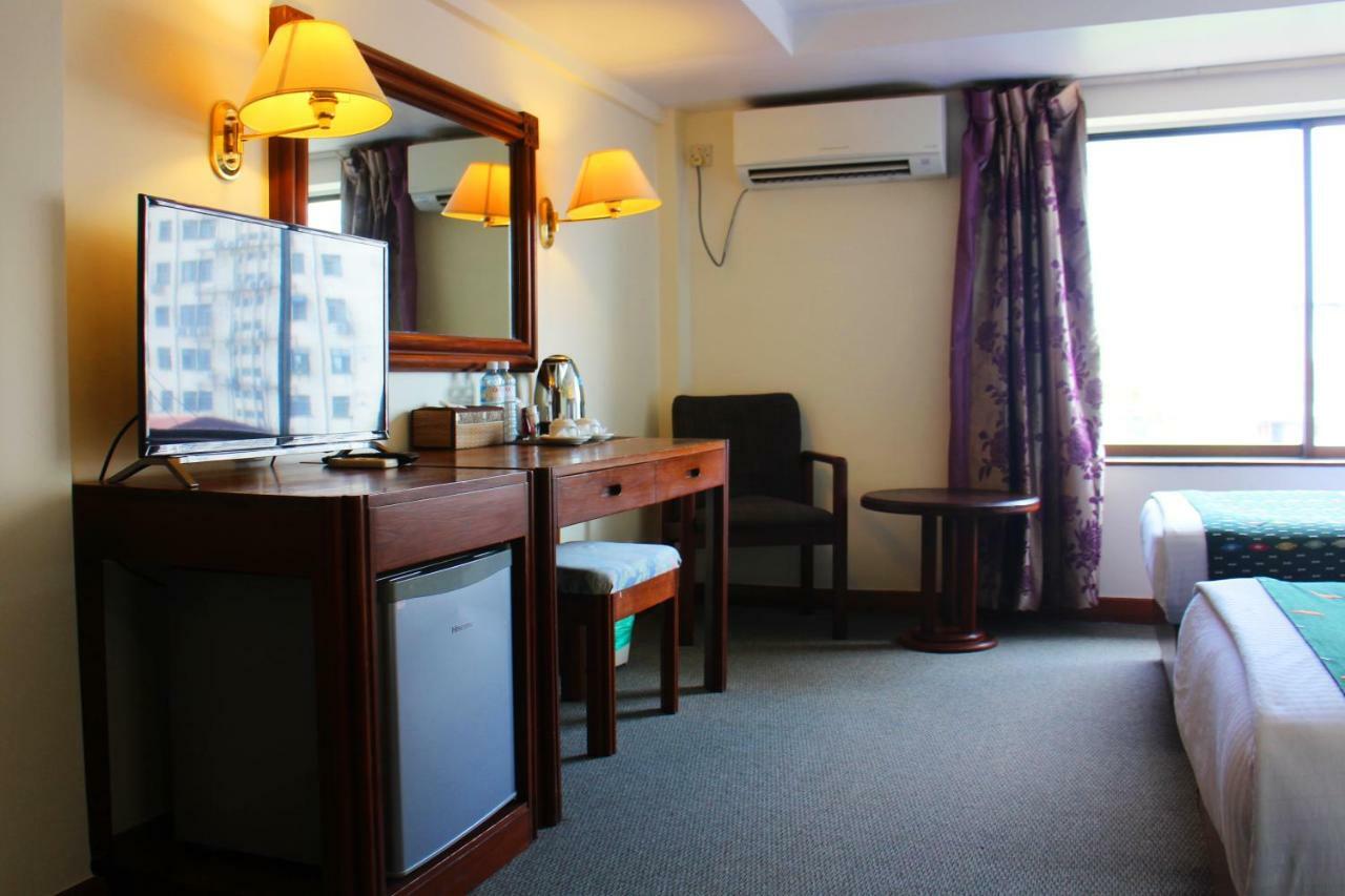 Alfa Hotel Γιανγκόν Εξωτερικό φωτογραφία