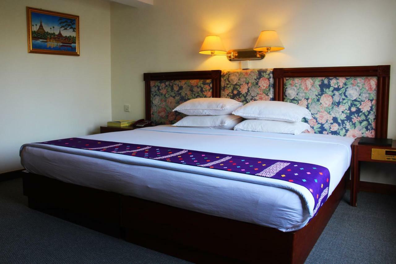 Alfa Hotel Γιανγκόν Εξωτερικό φωτογραφία